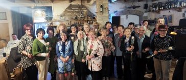 Tar-Vabriga: Uoči Dana žena članovi Istarske stranke umirovljenika proslavili uz večeru i ruže