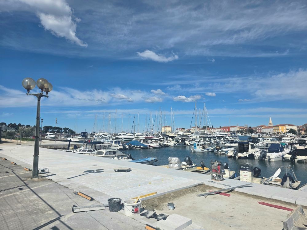Uređuje se riva u Poreču - Foto Grad Poreč