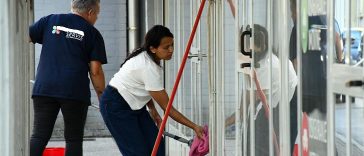 ne diraj fotku strana radnica radnik strani mup