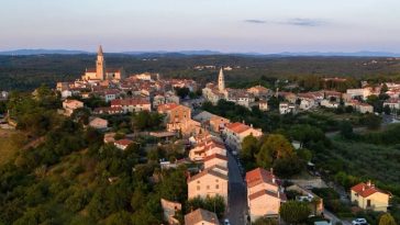 Foto ColoursofIstria - Buje