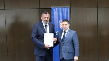 mladen grgeta oleg butković načelnik funtana ministar