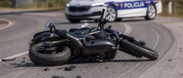 motocikl nesreća prometna policija traka