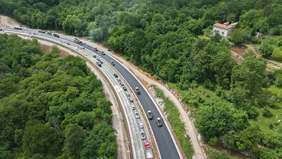 Asfaltiranje dionice Tunel Učka - Matulji - Foto Bina Istra