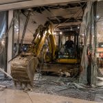 bagerom razbio staklo plodine tar