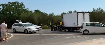 Sudar kamiona i motocikliste u Varvarima kod Poreča - Foto Istra Terra Magica
