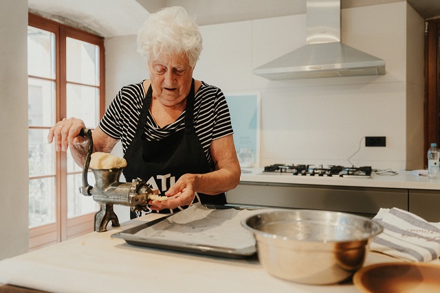 Fotografije Sebastijan Skoko laura kešac slatka istra paštine kolač