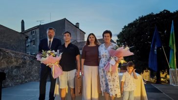 Nagrađeni za najljepše okućnice - Foto Tanja Kocijančić funtana