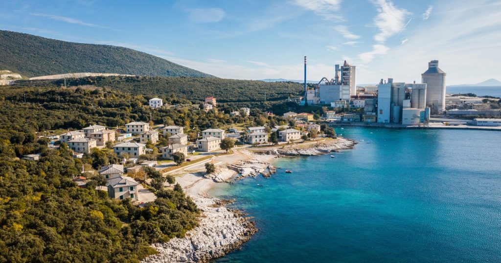 Foto Holcim - Tvornica u Koromačnu