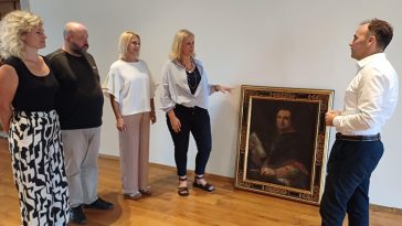 Portret biskupa de Polesinija vraćen u Poreč - Foto Grad Poreč