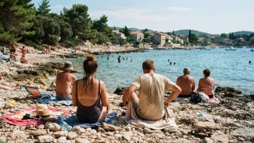 plaža more kuoanje kupači
