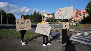 N DIRAJ FOTKU PROSVJED PROTIV KAŠTIJUN