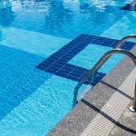 bazen hotel voda