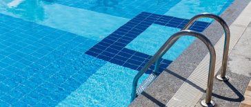 bazen hotel voda