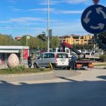 Foto Tanja Kocijančić - Pauk diže vozilo kod tržnice