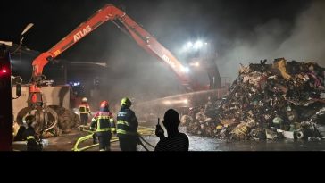 Požar u Metisu u Puli - Foto DVD Pula